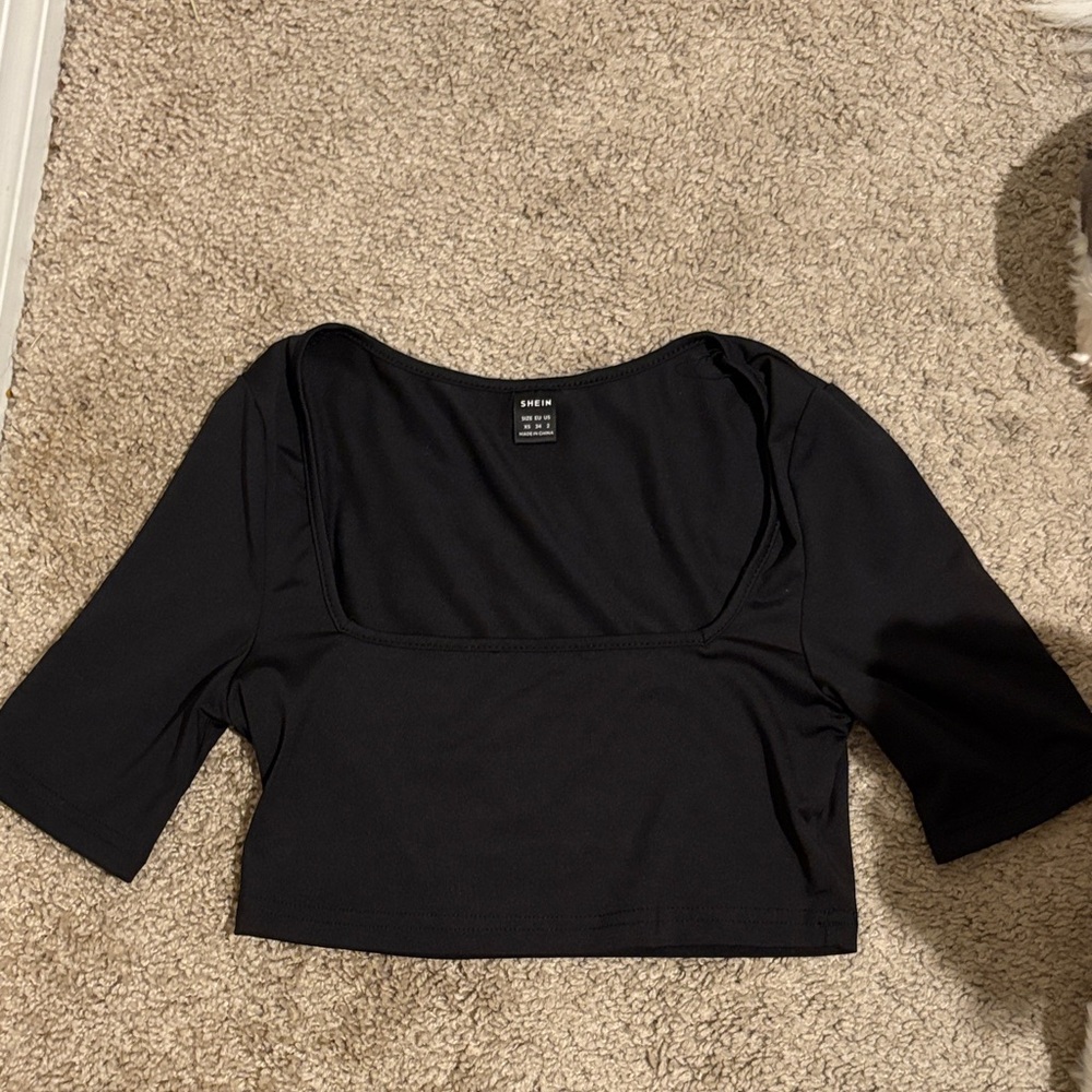 SHEIN Elegant Black Crop Top